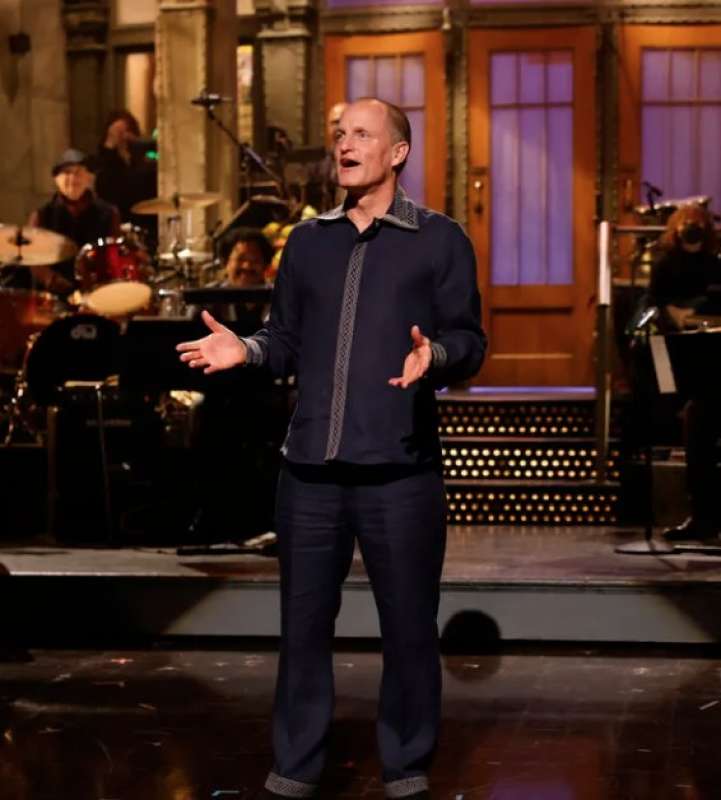 Woody Harrelson al Saturday Night Live - monologo sul covid