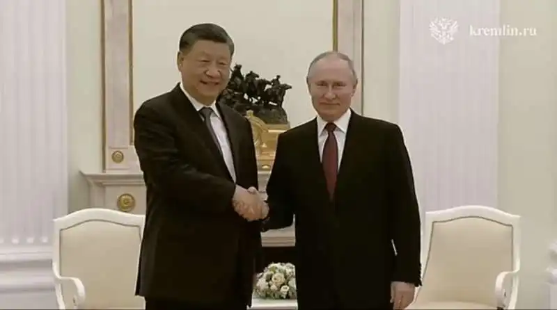 xi jinping con vladimir putin a mosca  