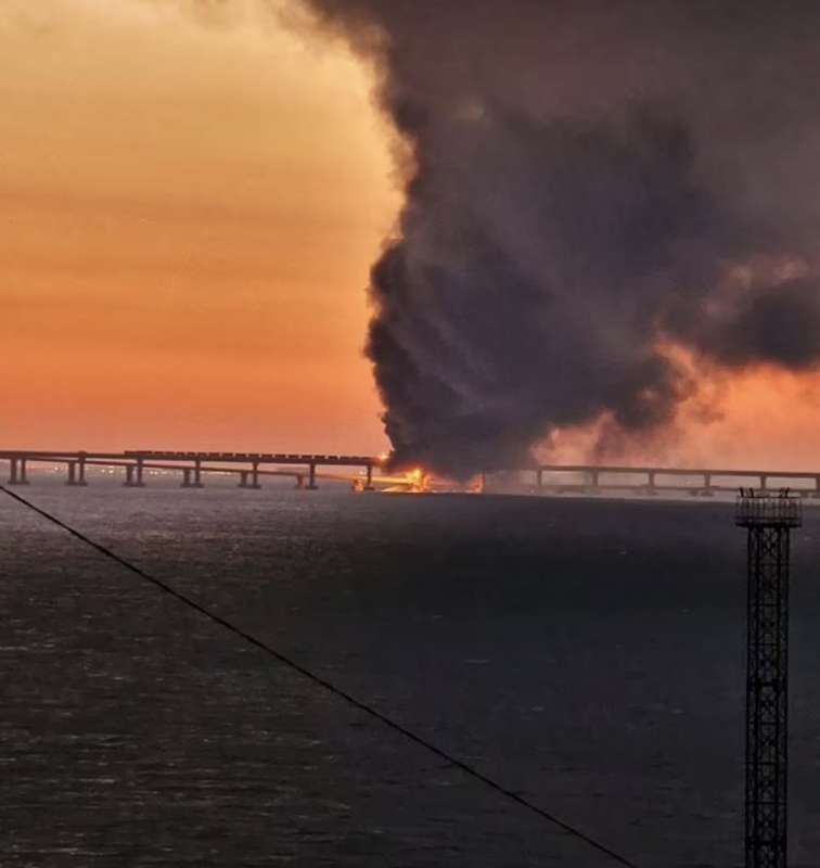 attacco al ponte di kerch ottobre 2022