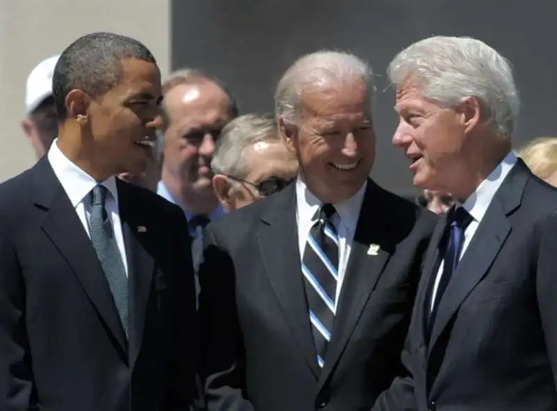 BARACK OBAMA - JOE BIDEN - BILL CLINTON 