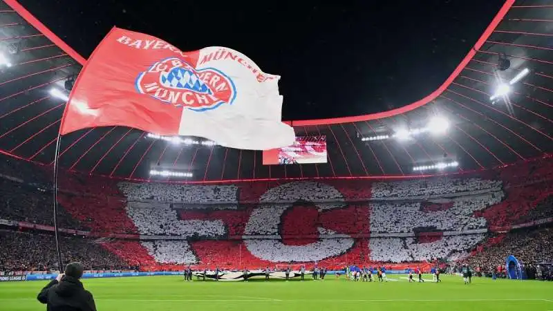 BAYERN MONACO 33