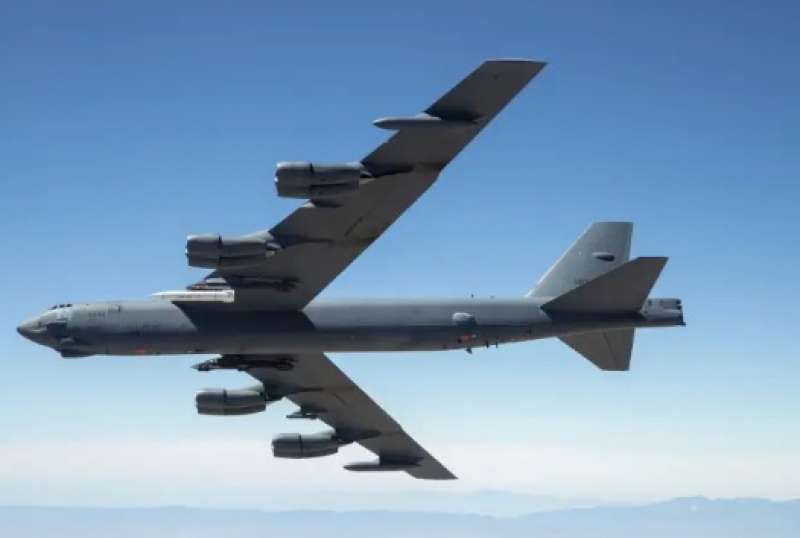 CACCIABOMBARDIERE AMERICANO B-52H