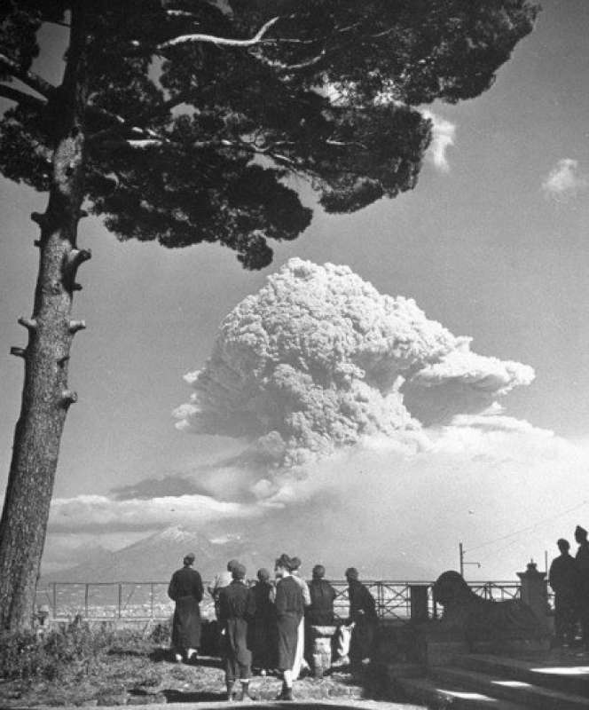 eruzione del vesuvio - 1944