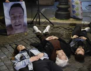 flash mob a 11 anni dalla morte di david rossi