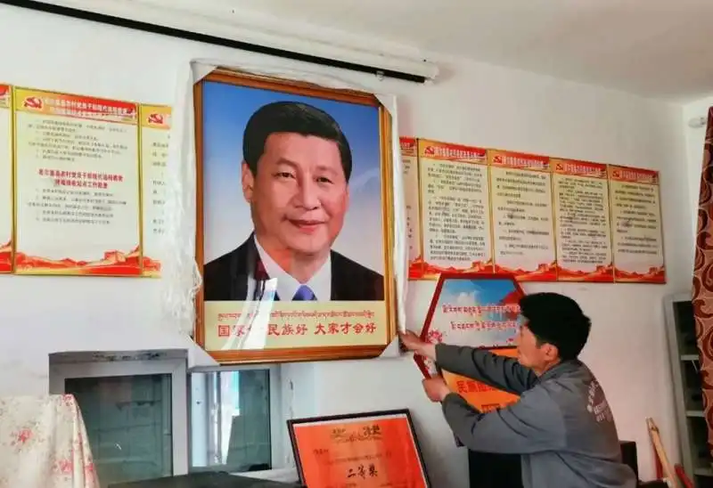 foto di xi jinping in tibet  1