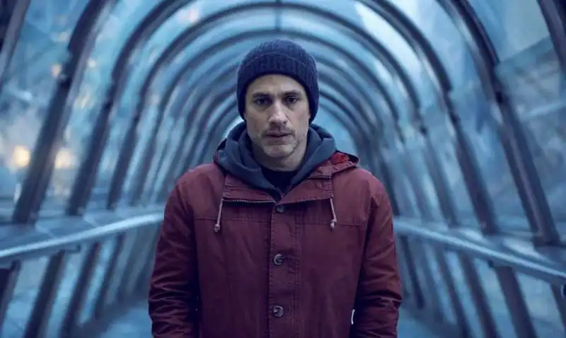 gael garcia bernal Another End