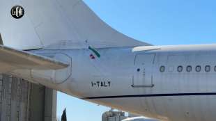 il servizio delle iene sull air force renzi 2