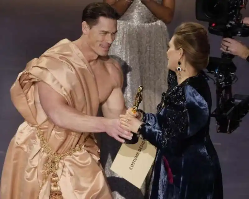 john cena nudo agli oscar. 6