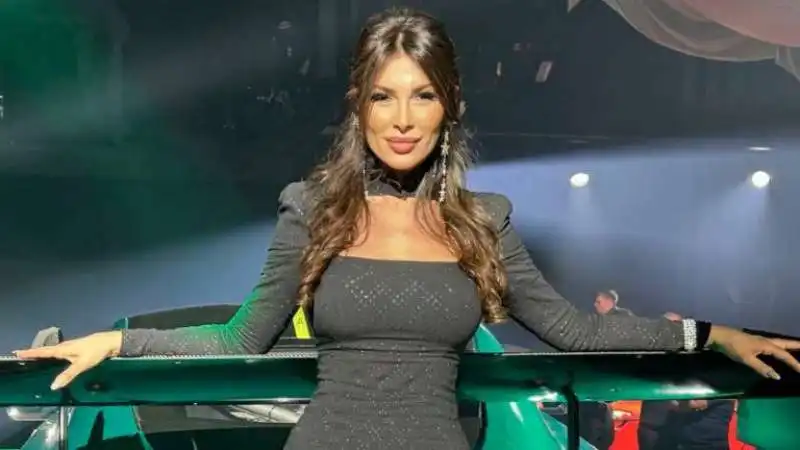 LAURA MANDOLESI