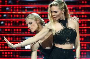 michelle hunziker a ilary blasi 11