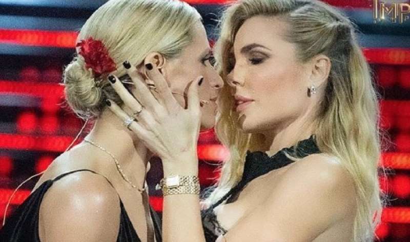 michelle hunziker a ilary blasi 2