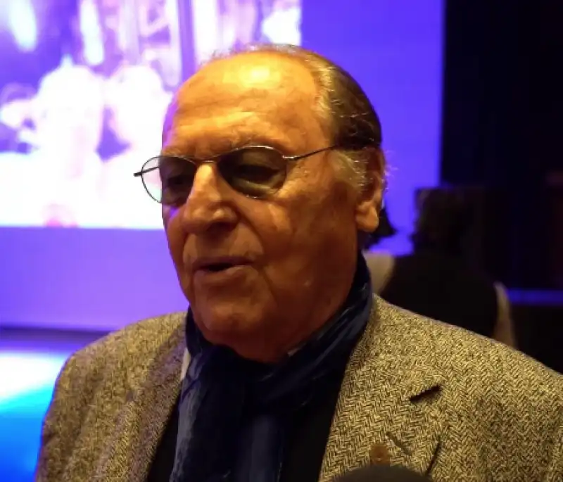 renzo arbore