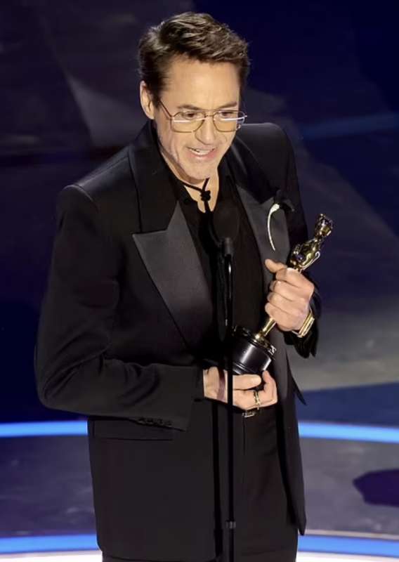 robert downey jr oscar 2024 1