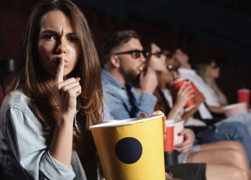 silenzio al cinema