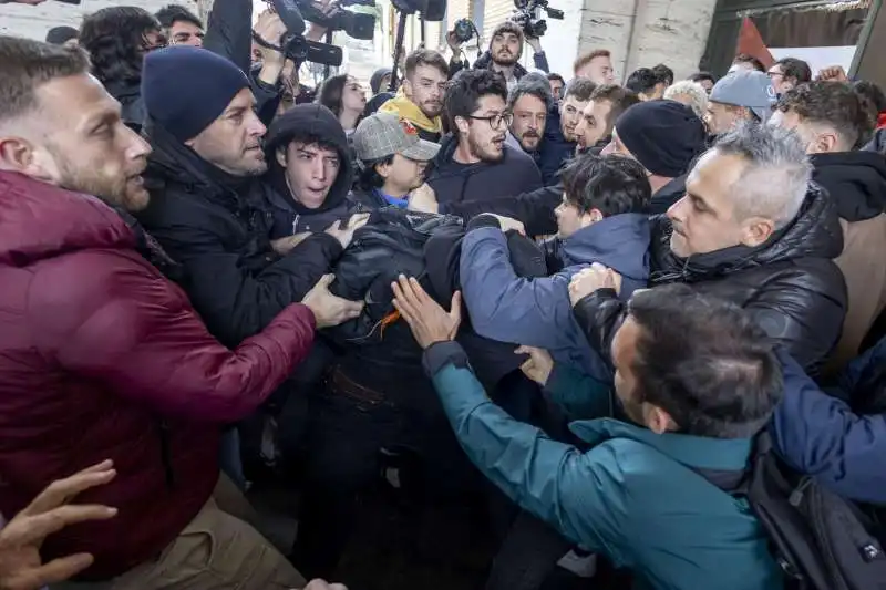 studenti occupano la sapienza   1