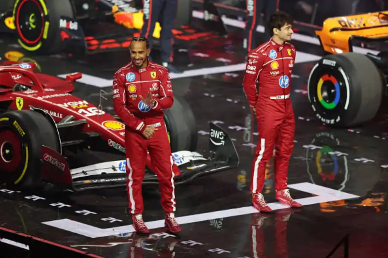 lewis hamilton charles leclerc a milano 1