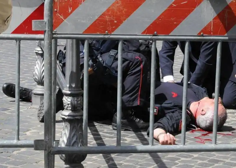 CARABINIERE FERITO DALLA SPARATORIA A PALAZZO CHIGI 