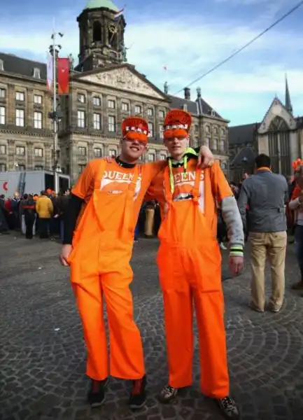 FESTA NELLE STRADE DI AMSTERDAM DOPO LINCONORAZIONE DI RE GUGLIELMO 