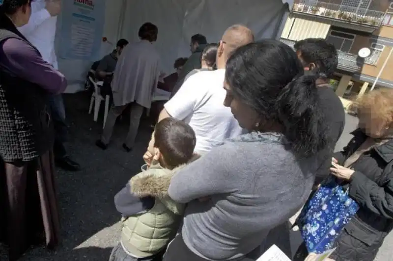 ROM IN FILA ALLE PRIMARIE PER SINDACO DI ROMA 