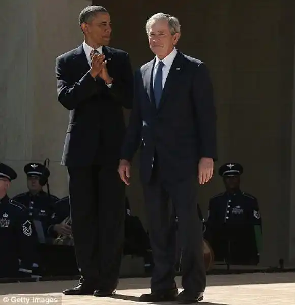 GEORGE W BUSH E BARACK OBAMA ALL'INAUGURAZIONE DELLA GEORGE W BUSH LIBRARY