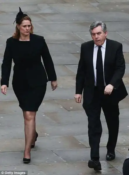 GORDON BROWN ARRIVA AL FUNERALE DI MARGARET THATCHER 