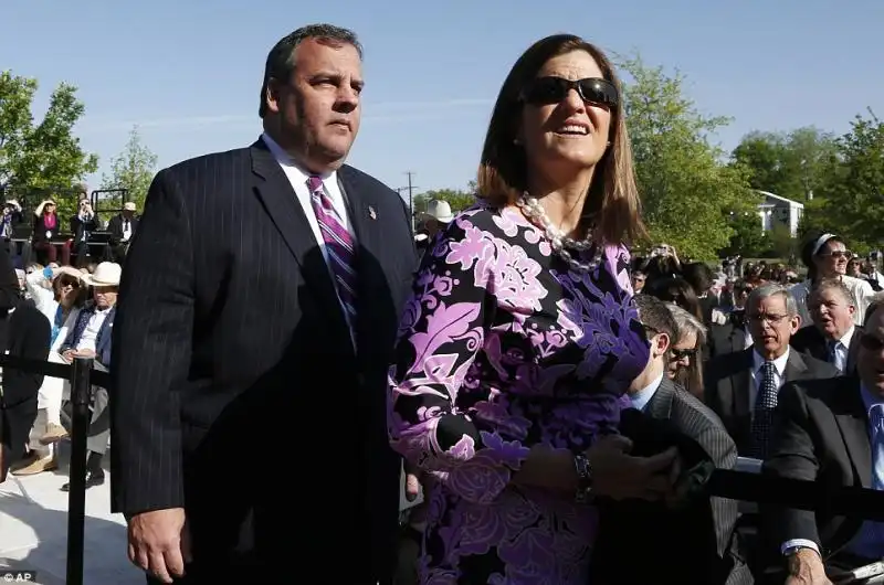 IL GOVERNATORE DEL NEW JERSEY CHRIS CHRISTIE E LA MOGLIE MARY PAT ALL'INAUGURAZIONE DELLA GEORGE W BUSH LIBRARY