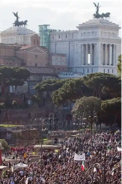 PROTESTA GRILLINA CONTRO LA RIELEZIONE DI NAPOLITANO 