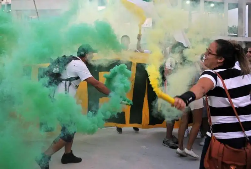 PROTESTE AL MARACANA 