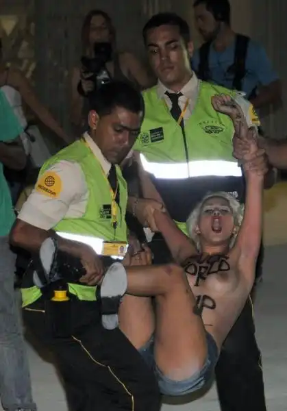 PROTESTE AL MARACANA 