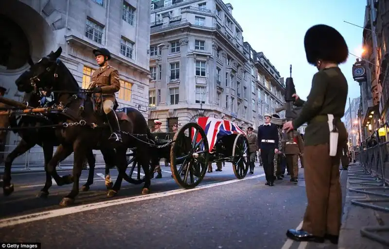 PROVE DEL FUNERALE DELLA THATCHER A LONDRA CON LA BARA VUOTA 