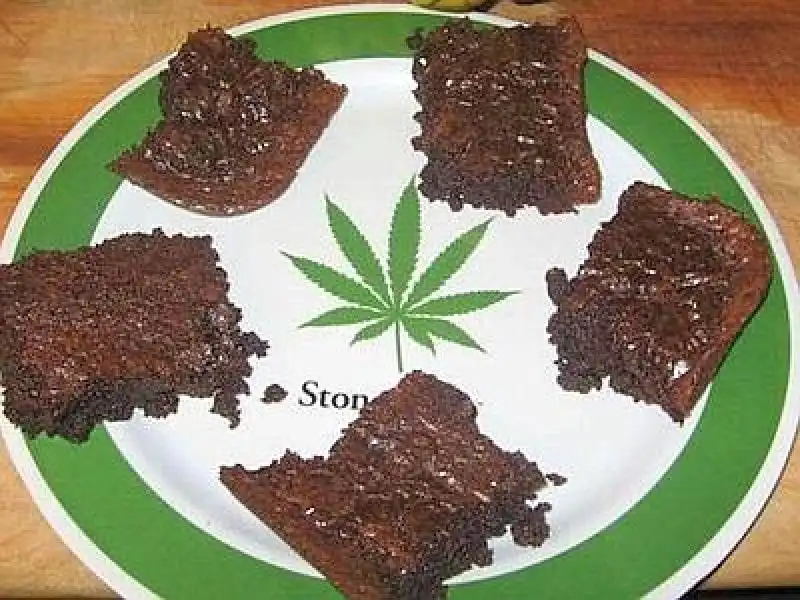 torta alla marijuana 