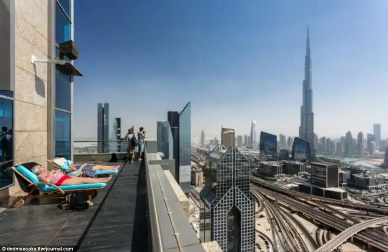 VISTA DAI GRATTACIELI DI DUBAI 