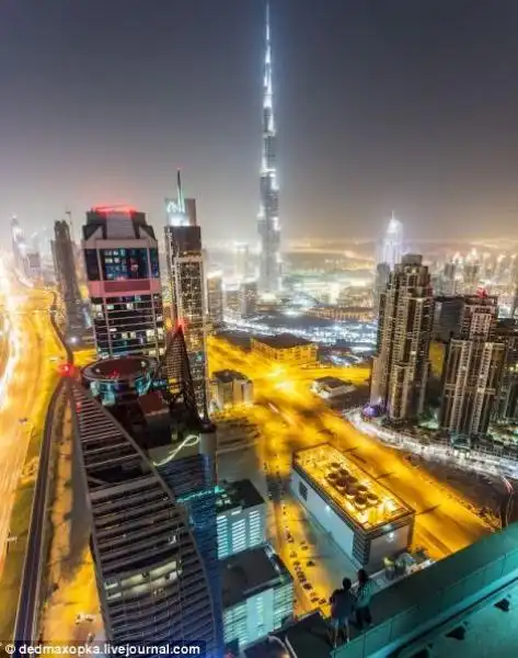 VISTA DAI GRATTACIELI DI DUBAI 