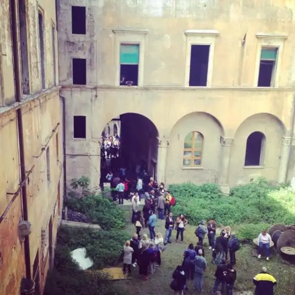 LA CASA DELLE DONNE DI VIA DEL GOVERNO VECCHIO OCCUPATA SIMBOLICAMENTE 