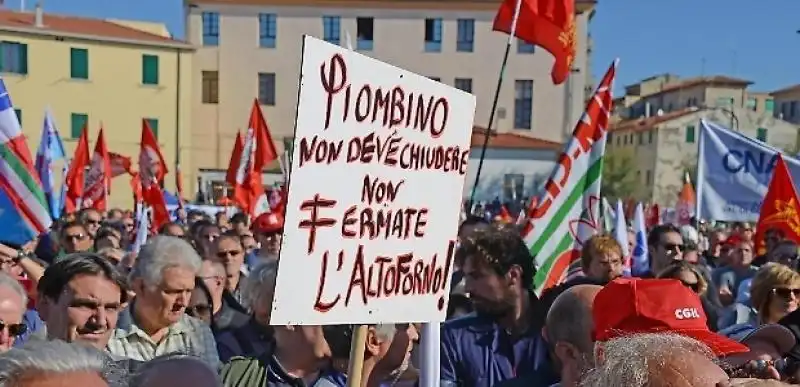 IL COMIZIO DI BEPPE GRILLO A PIOMBINO