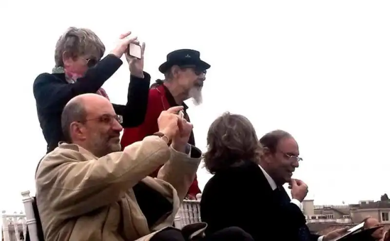 DAGO, VESPA SULLA TERRAZZA DEL VATICANO