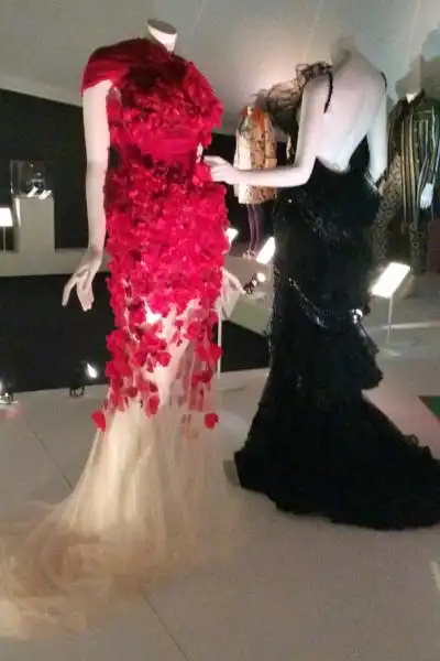 mostra italian fashion al victoria and albert foto vogue 