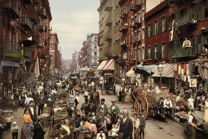 Mulberry Street a New York a fine Ottocento 