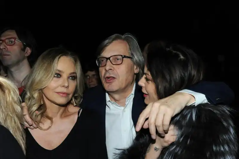 Ornella Muti Vittorio Sgarbi e Naike Rivelli 