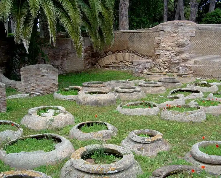 OstiaAnticaDoliumInterrSevSmall 