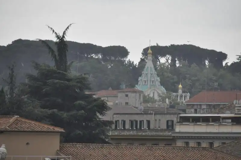 I PAPI SANTI TERRAZZA PREFETTURA 