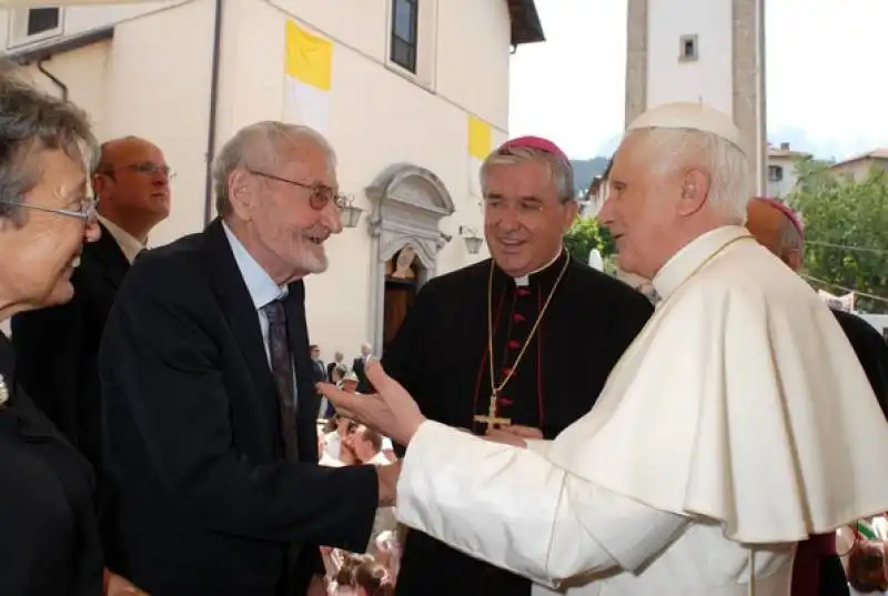 EDOARDO LUCIANI CON PAPA RATZINGER