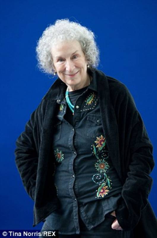 la scrittrice margaret atwood