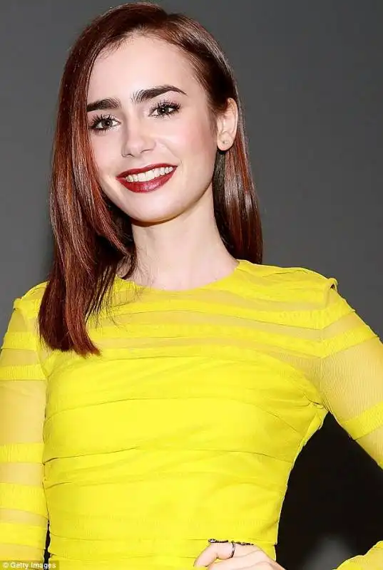  lily collins 