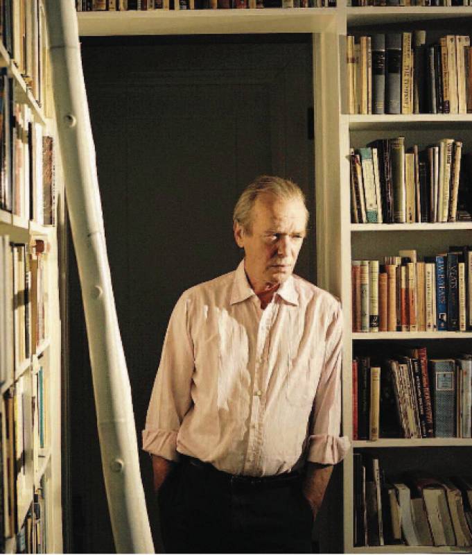 MARTIN AMIS