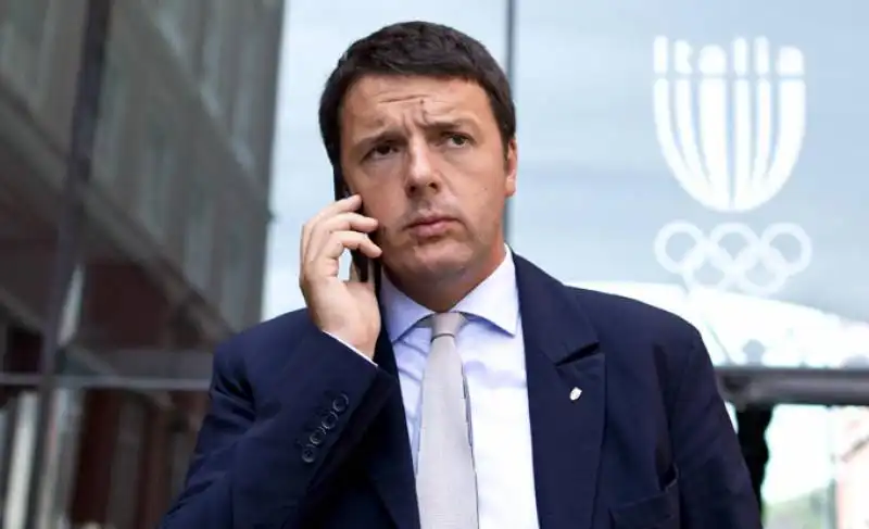 MATTEO RENZI AL TELEFONO