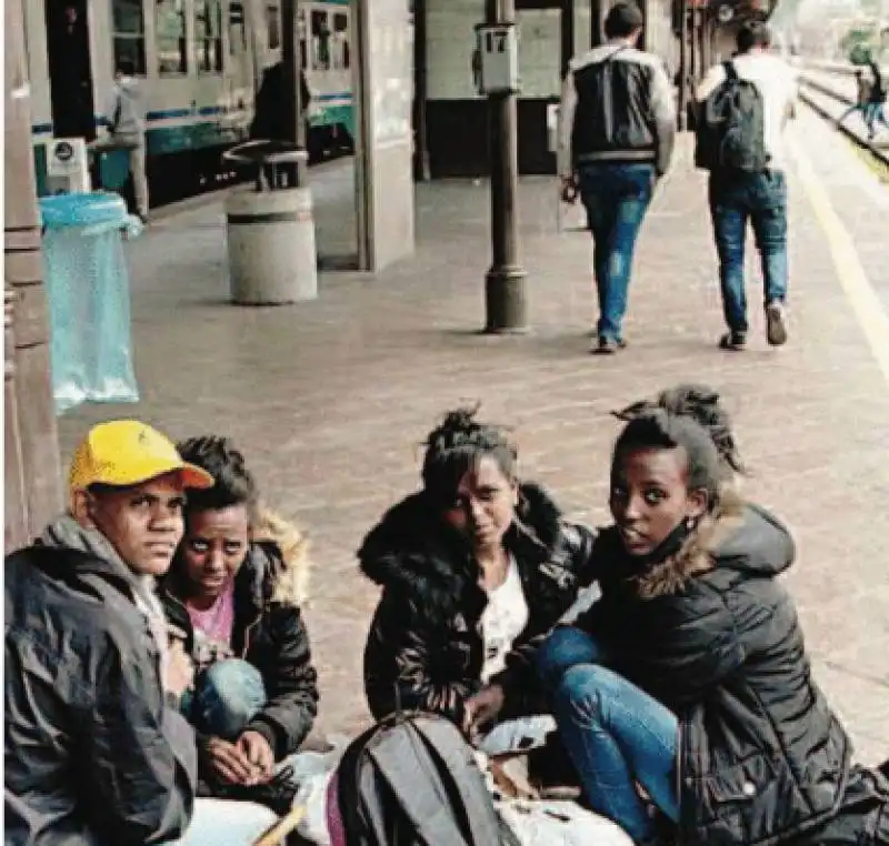 MIGRANTI BOLZANO TRENO AUSTRIA