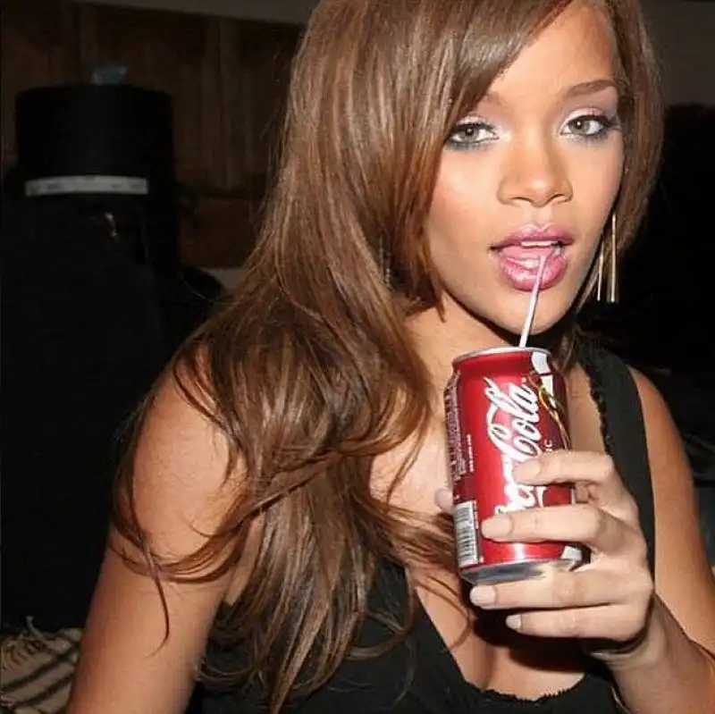 riri con coca ma cola