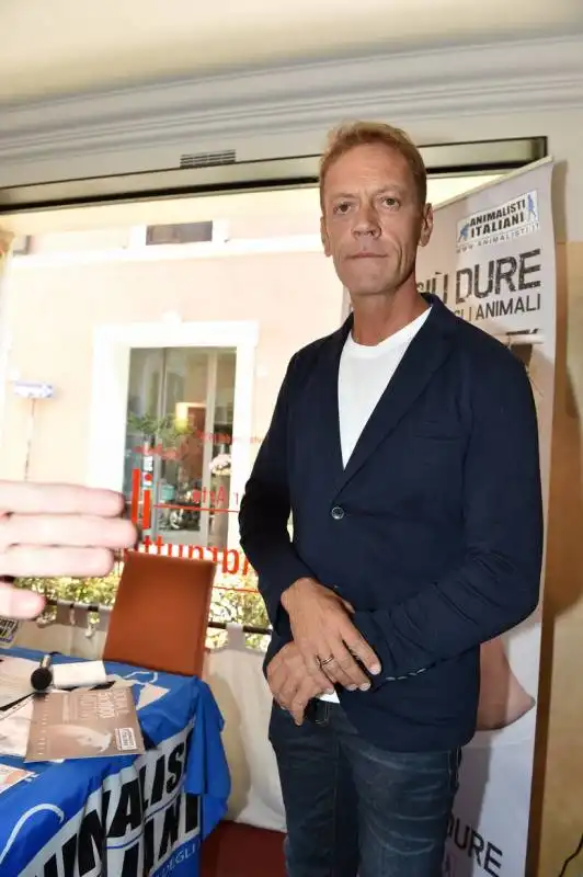 rocco siffredi durante la registrazione dello spot (3)