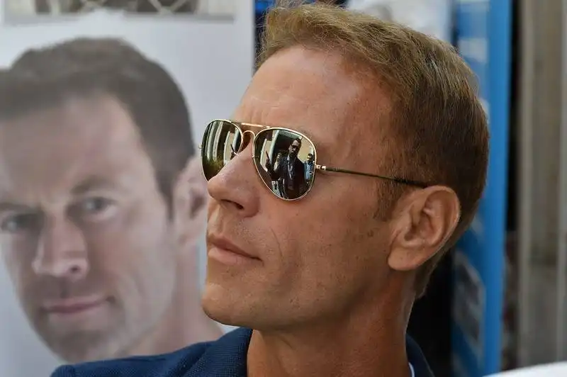 rocco siffredi durante la registrazione dello spot